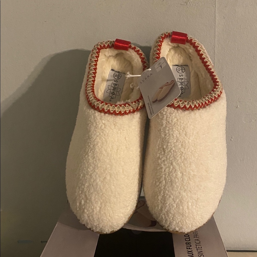 Clogs - Picture 7 of 11
